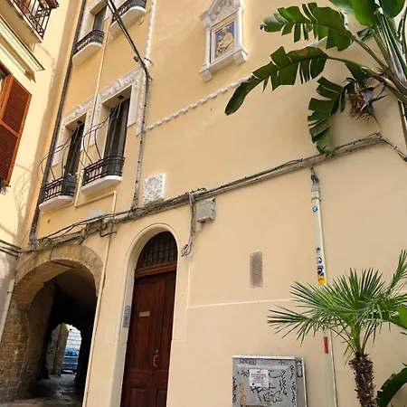 Apartment Mercantile